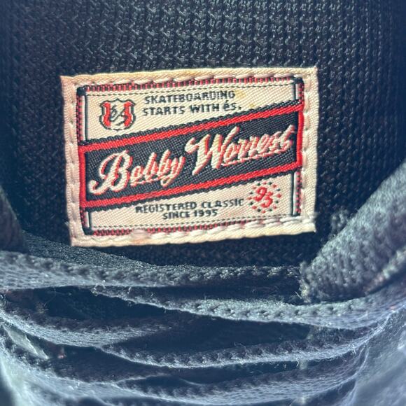 Athletic_Shoes